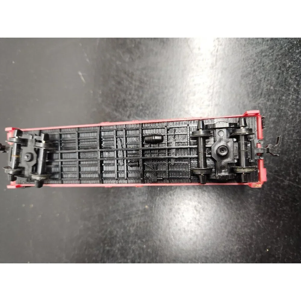 Burlington Refrigerator Express‎ Everywhere West Train Car HO Scale